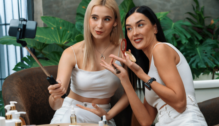 HaiMa红人营销|年收千万美金！中国女孩用“假花”收割海外婚庆市场！