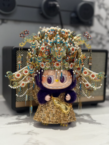 中式审美出海 | Labubu拍出108w天价，存钱不如存Labubu！