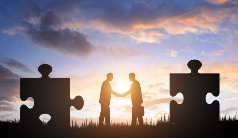 FXC Intelligence联合寻汇SUNRATE，重磅发布全球B2B支付白皮书