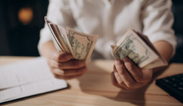 HaiMa红人营销|靠“扫雪”年收2亿！深圳扫雪机器人征服欧美庭院！