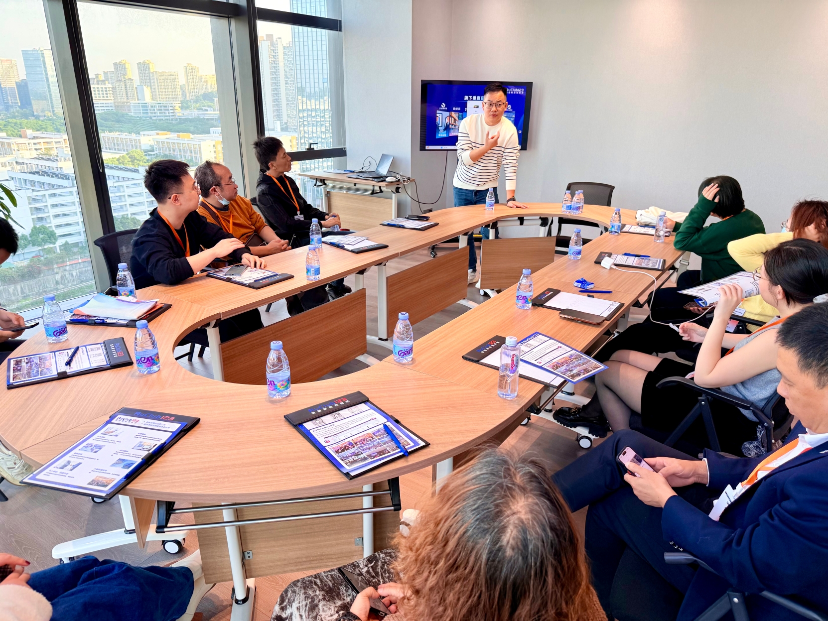 深探跨境生态,精修实操能力!雨果跨境赋能湖州高校人才培育新范式