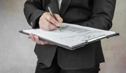 别再傻傻往红海里跳了！如何从主品痛点切入做周边？