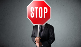 又一大卖暴雷！骗税2.4亿，将被强制退市