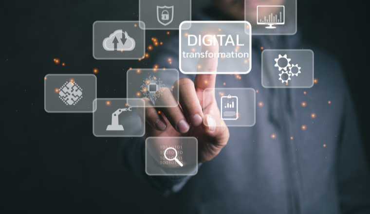 做跨境也想假期爽玩？就用「优麦云·小程序」，一部手机就能看店·调广告·回邮件