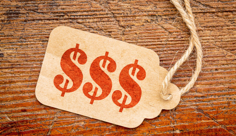 TikTok Shop英国女装店铺商品标签要英文吗，商品质量规则有什么