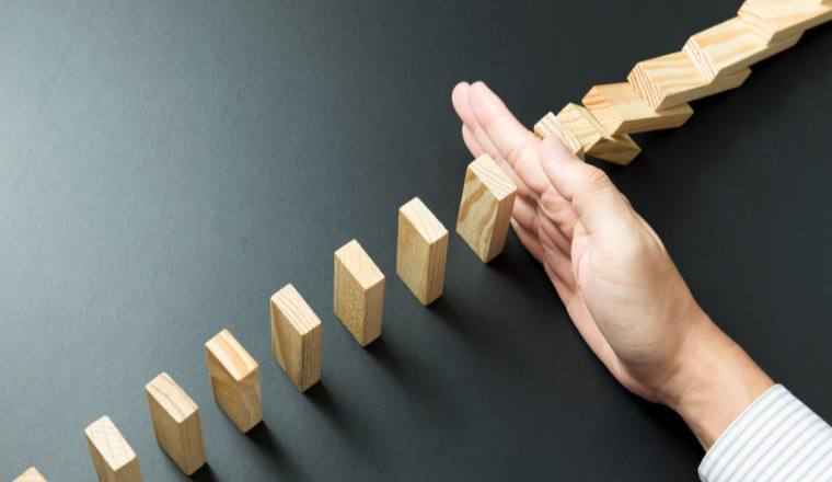 英国海关新规下，两种IEN获取方案全解析：先发货还是等税号？