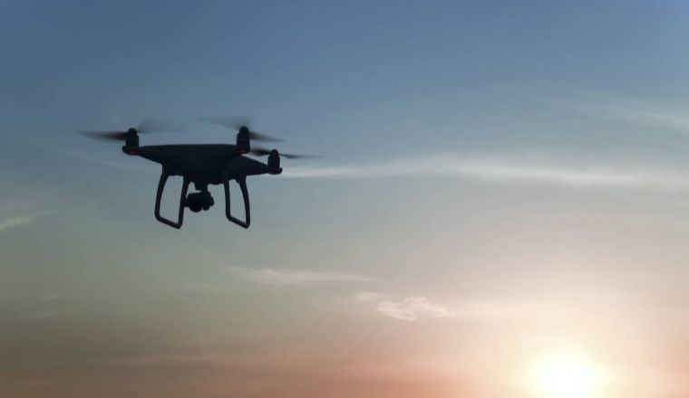 突破DJI心智垄断！杭州品牌HOVER用99克的无人机席卷海外