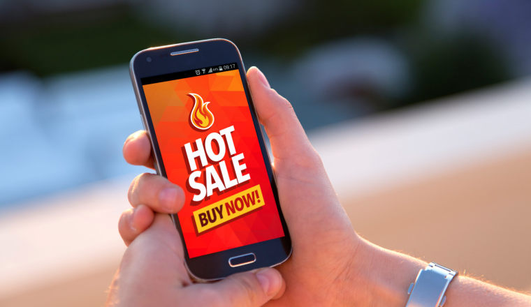 从“全网群嘲”到月流量1300万：深度拆解Crocs如何用“丑”重构独立站流量闭环