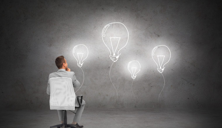 海外红人营销|80后江西老板将“AI融入摄影器材”年收5亿！