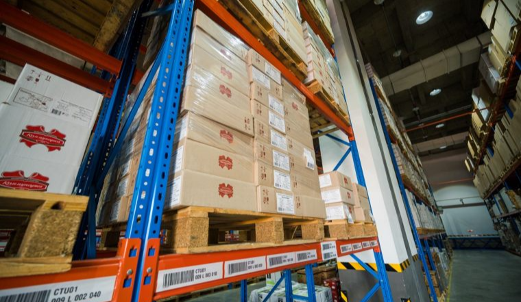 春节不打烊|自发货发库存别“慢半拍”：更新要及时，对接要到位。