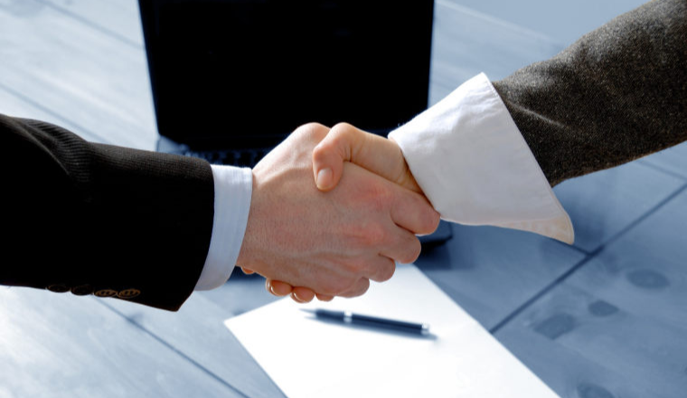 如何利用领英 Sales Navigator 建立客户流失预警机制？