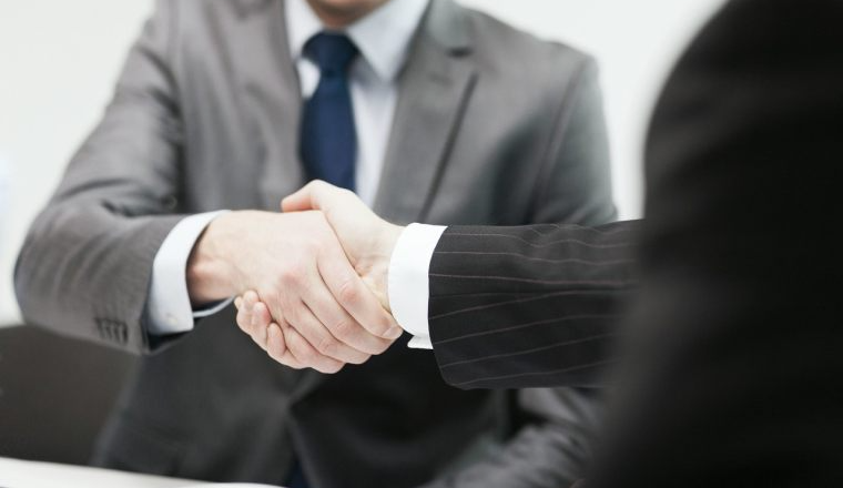 很多外贸SOHO，又回来上班了