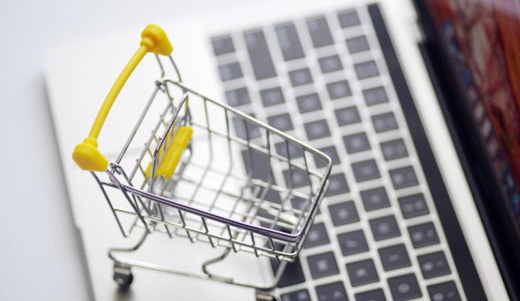 美国对等关税失效，特朗普将带上15%新规访华