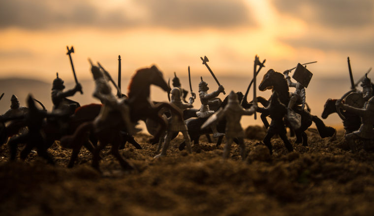 出海人亲历中东战火：“先别打了，我还有活要干！