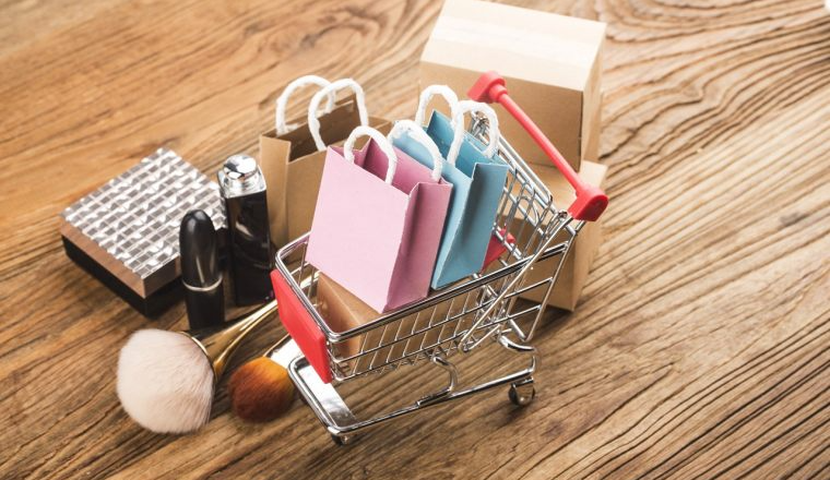 TikTok AI带货视频狂揽5万美金：一条“浴室标语”如何戳中美国人痛点？TKFFF跨境导航网