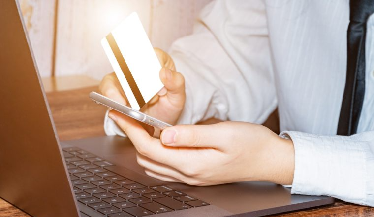 避坑指南：为什么你的LinkedIn广告转化率低？官方代理商教你破解2026领英获客迷局。