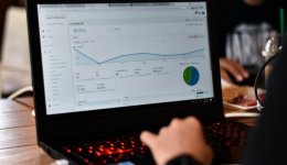 商品投放的核心是截流竞品背后的购买意图