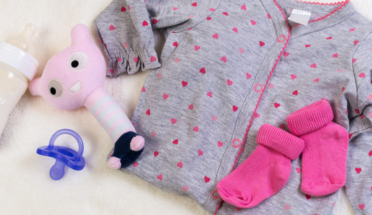 新手团队如何选建站平台？儿童用品独立站起步指南