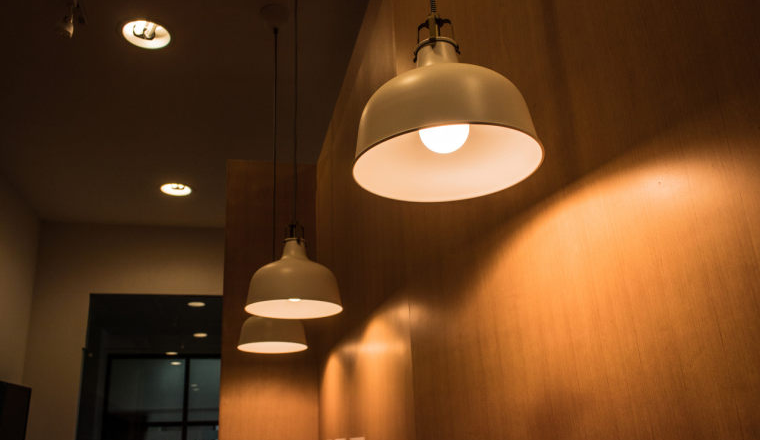 照明灯具新团队：如何从0到1低成本搭建独立站？