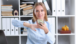 清华学姐出海做运动衣，五年干到十亿美金