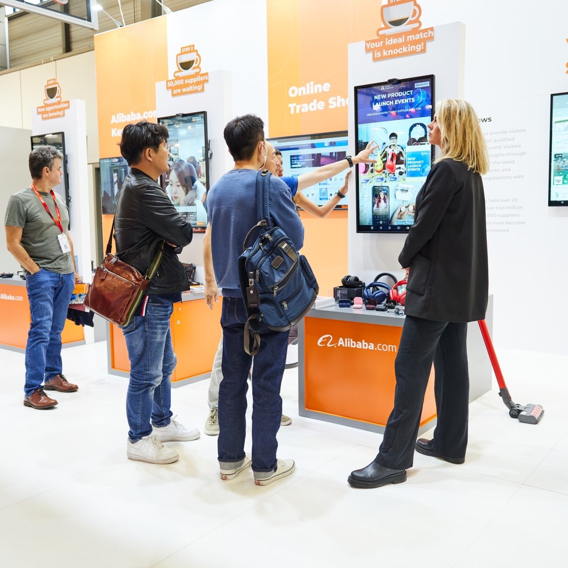 阿里国际站九月采购节 带国内外贸企业到欧洲线上线下“混合”参展