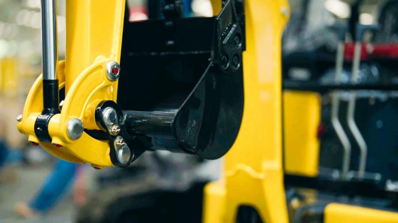 “大块头”挖掘机疯狂促销，10天内创造8.5万美金高销量记录！