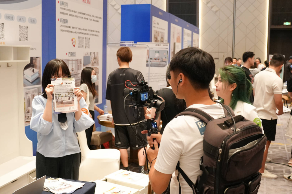 千人齐聚，八小时燃爆GIGA面对面现场！