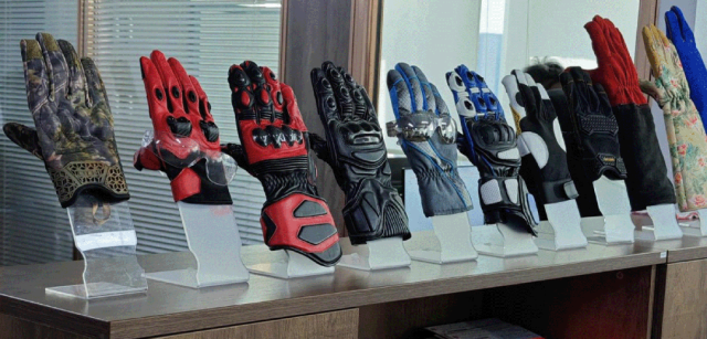 同一客户年复购50次的劳保手套,在亚马逊从建筑工地卖到高端运动场!