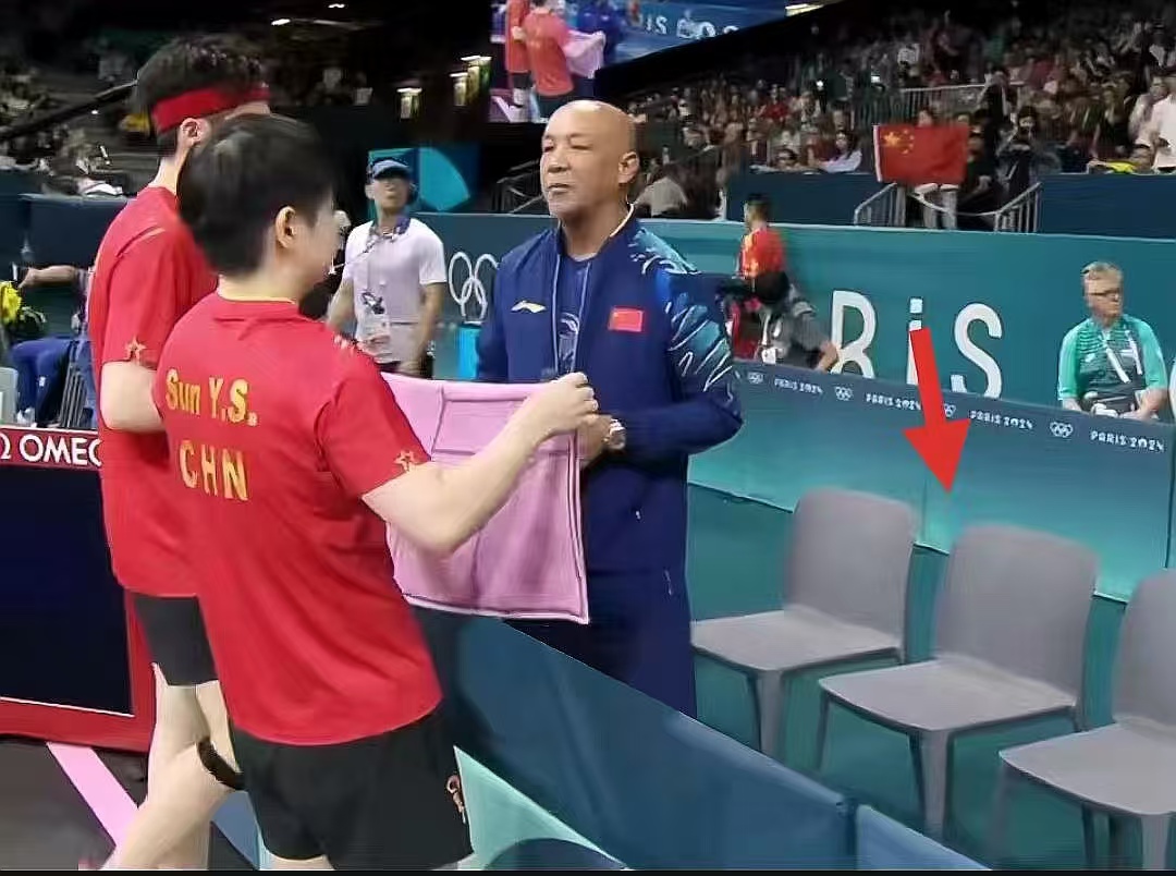 原来潘展乐奥运决赛前坐的椅子，是阿里国际站商家出口的！