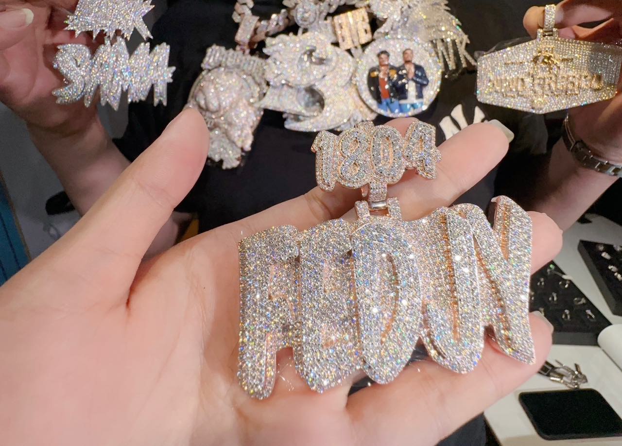 戛纳电影节带火海外宝石消费,阿里国际站宝石商品成交翻3倍