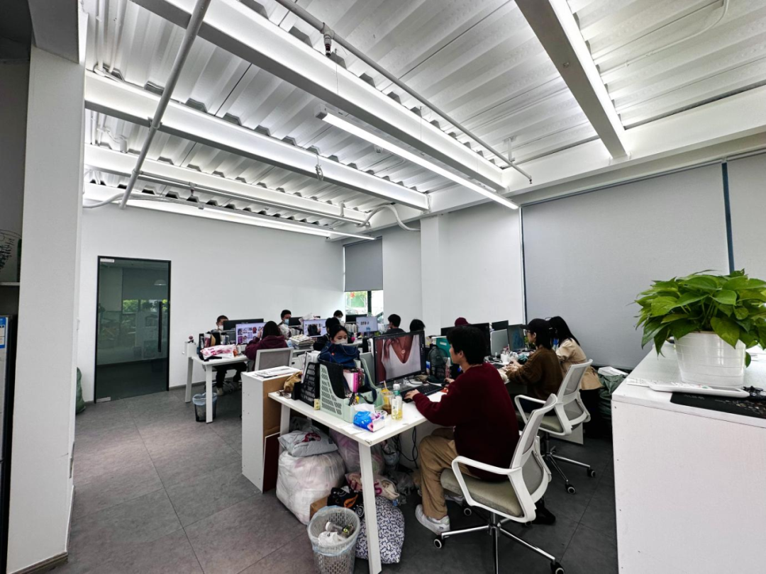 SHEIN官方|“中国制造”出海，女装商家如何在流动市场中捕捉机遇？