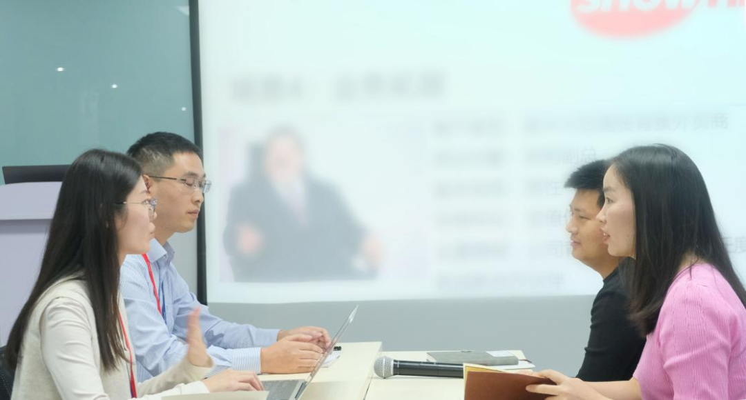 @跨境人：在背后默默支撑你的，有这样一群“结行人”