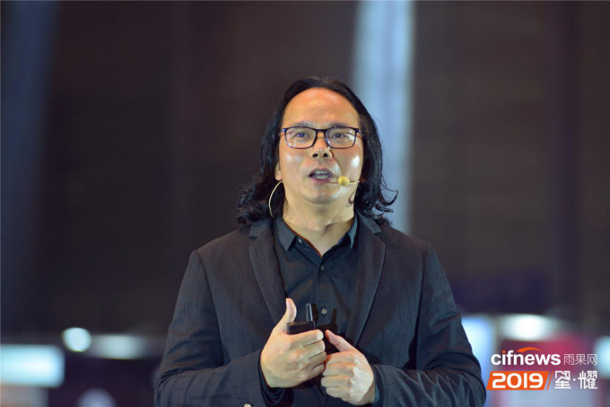 雨果大会：在微光中走出，高举中国品牌出海的“第一把火炬”！