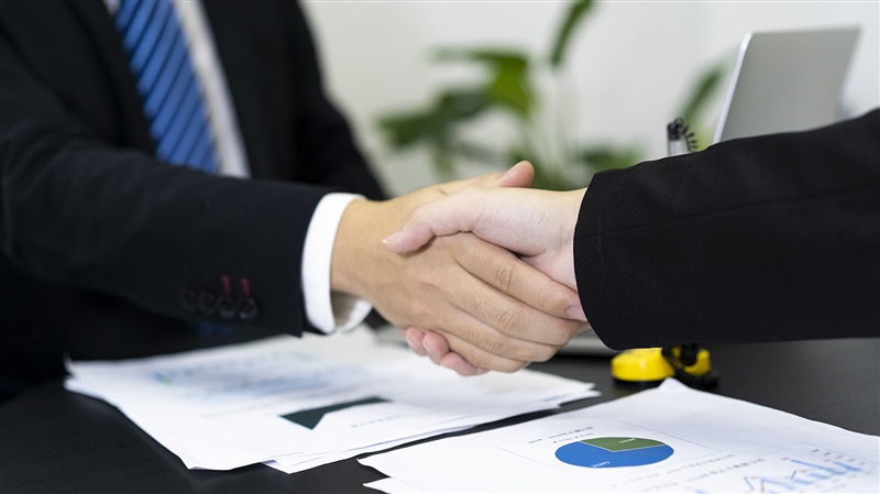 原来很多外贸公司，都是靠一两个大客户撑起来的