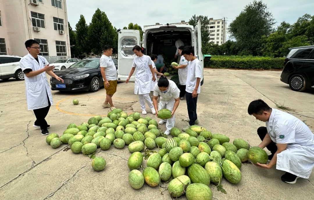 锦联国际积极参与“爱心助农·情暖瓜香”公益行动，践行企业担当