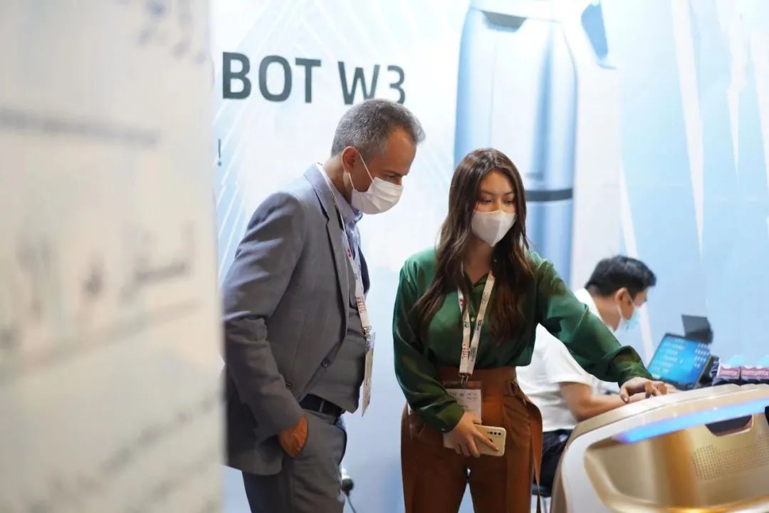 去中东消费电子展参展了！现场买家这样说！