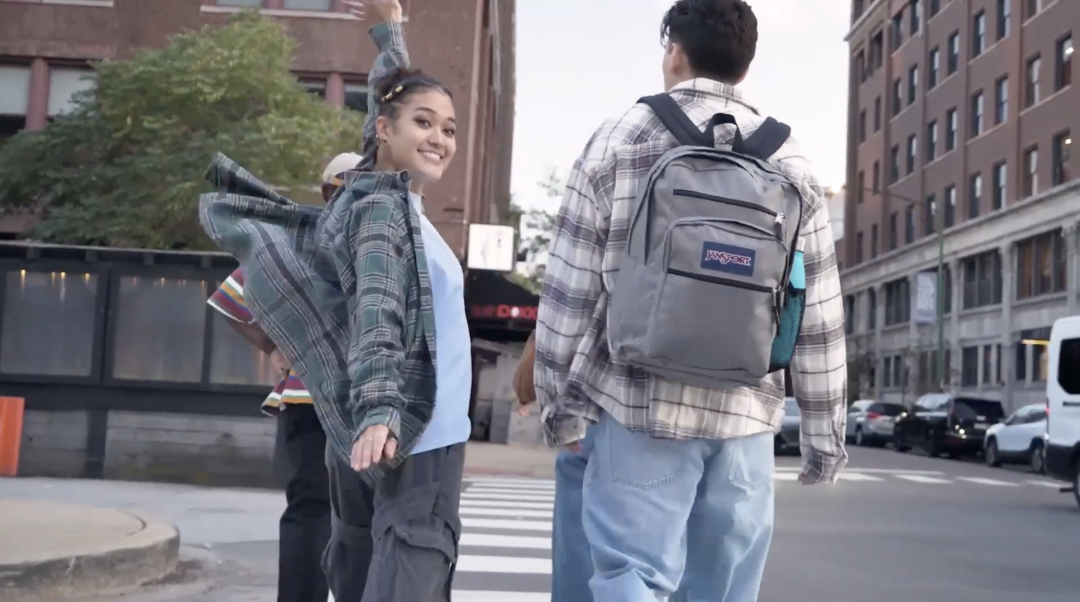 JanSport案例解析：如何用“不完美”的营销打动Z世代？
