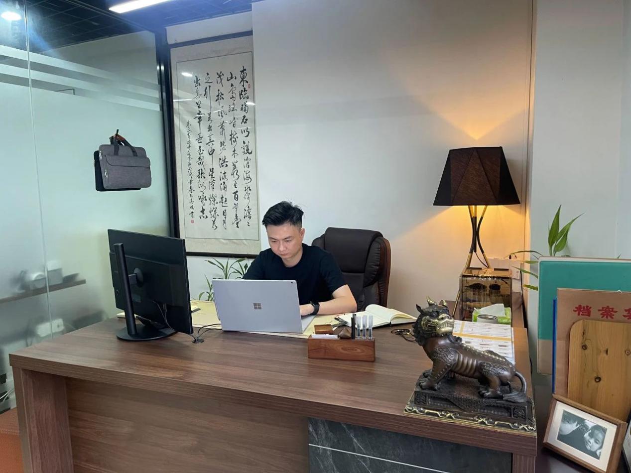 从亏损到月销百万，揭秘亚马逊卖家的成功之道