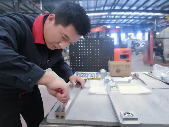 90%海外客户来自阿里国际站 四川巧克力设备工厂从30平铺面发展到17000平工业园厂区