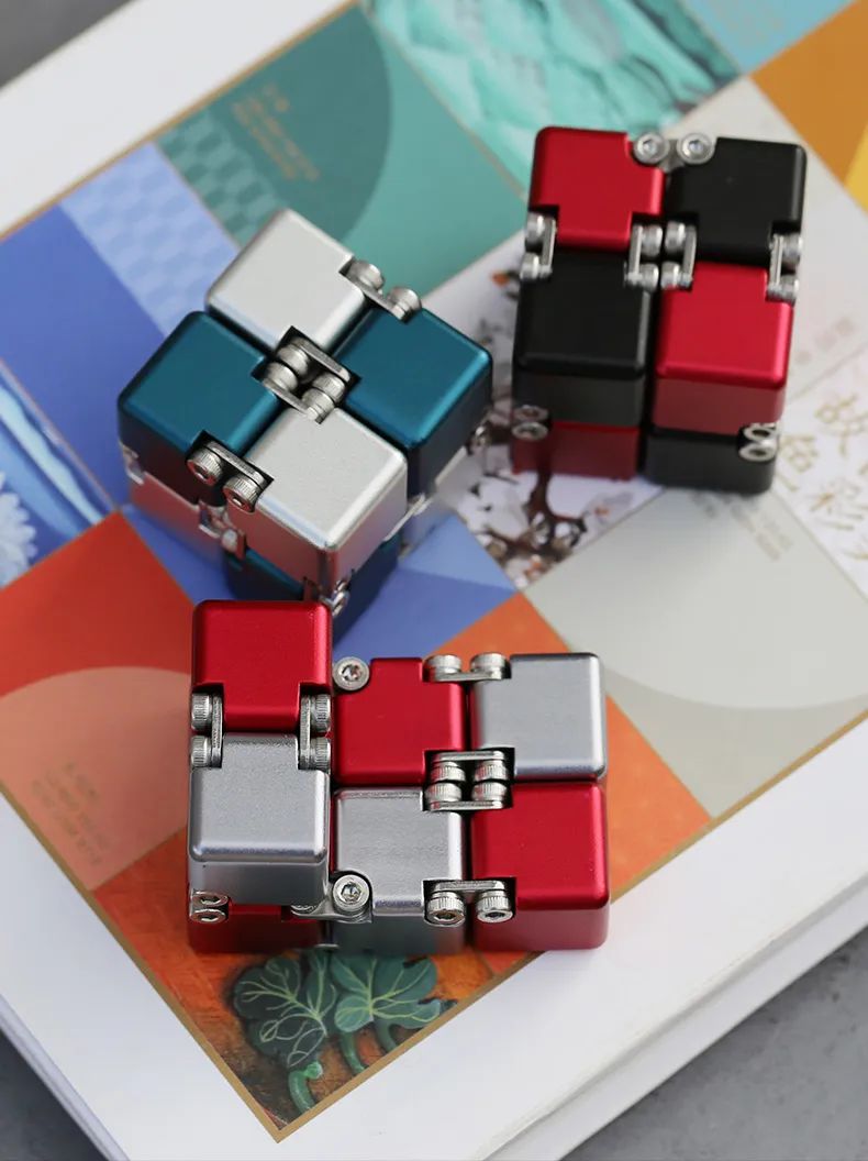 CCEE优品测评|打工人必备的解压玩具，掀起“TikTok”爆品新浪潮！