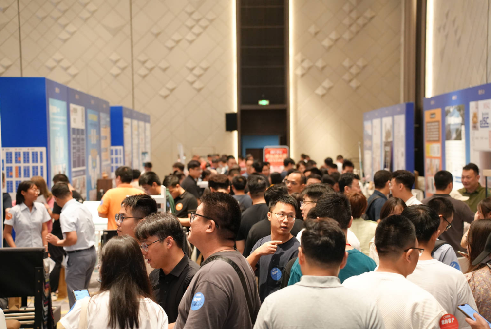 千人齐聚，八小时燃爆GIGA面对面现场！