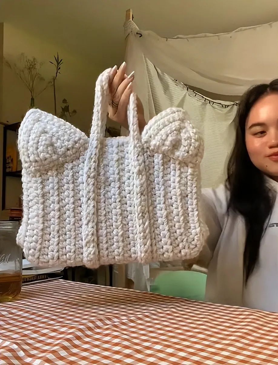 TikTok“风骚美学”走红！蝴蝶元素惊现高价爆款