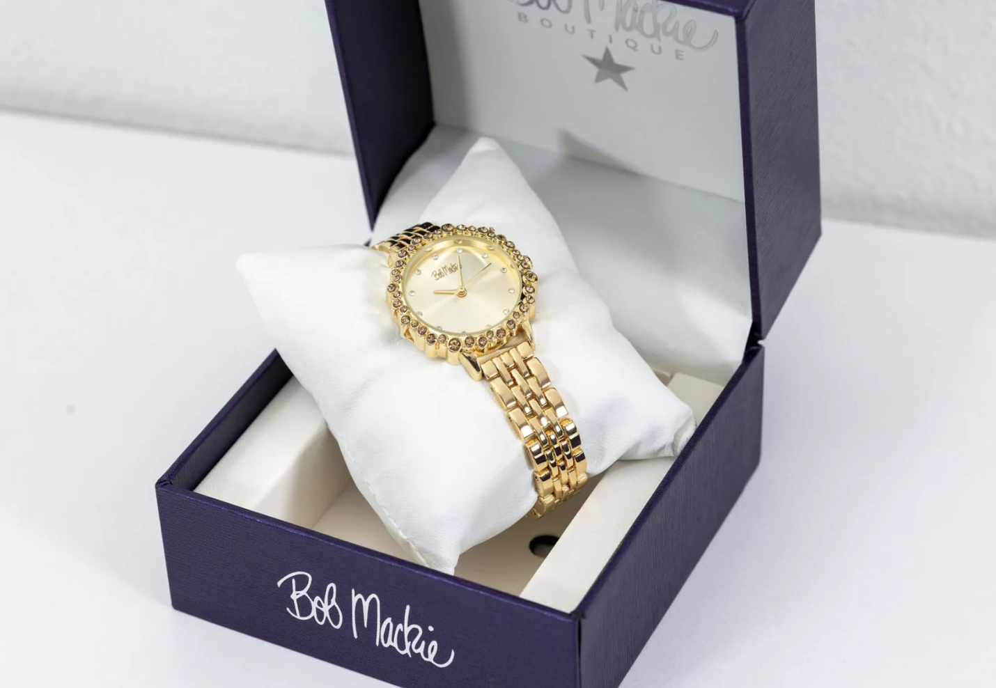 Perpetua 网红营销如何帮助时装品牌Bob Mackie提升1.5倍亚马逊销售额?