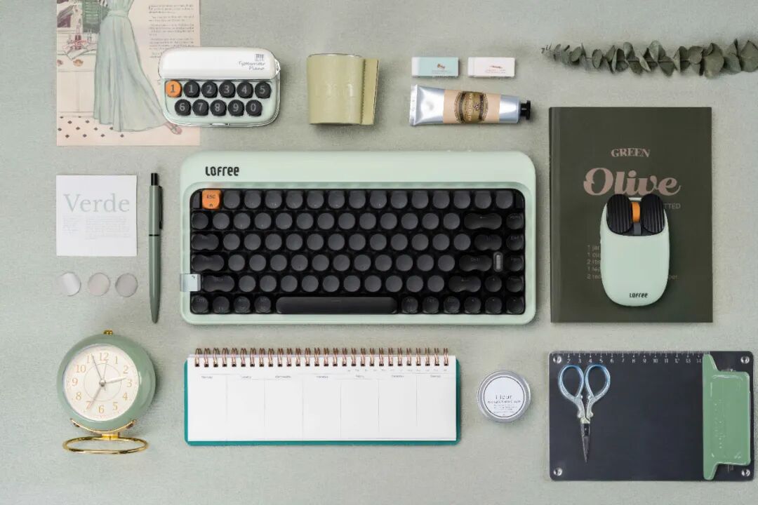机械键盘联名MAC？我们聊了聊设计师的月亮和六便士