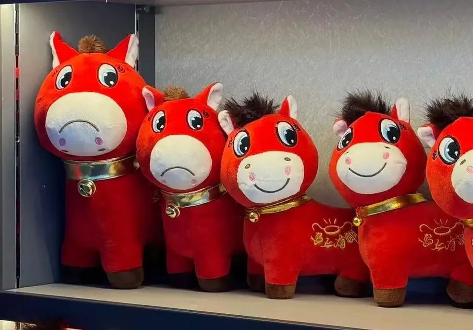 春节跨境爆品清单:从“马尔福春联”到“哭哭马”,文化出海才是真风口?