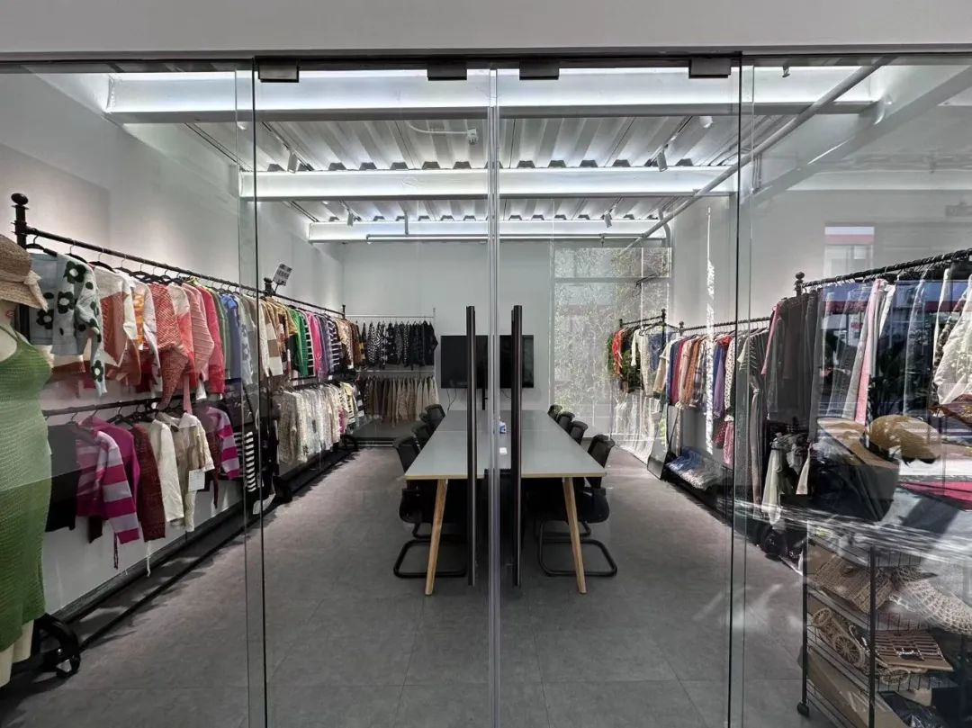 SHEIN官方|“中国制造”出海，女装商家如何在流动市场中捕捉机遇？