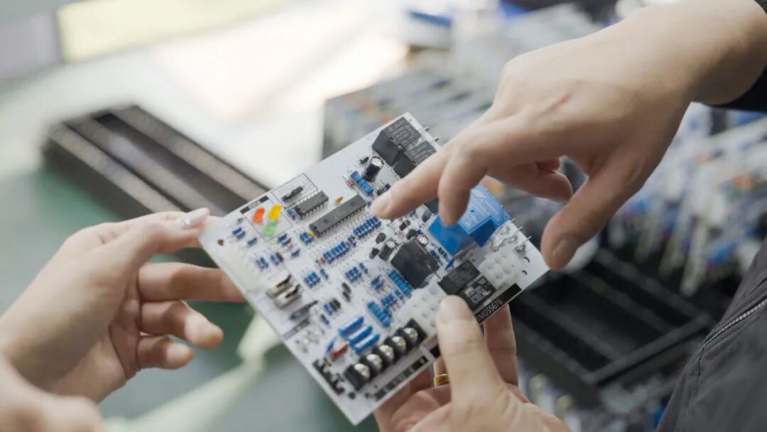 老牌汽配工厂坚定品牌出海,仅1年登顶亚马逊北美站Best Seller,3年变身亿级大卖