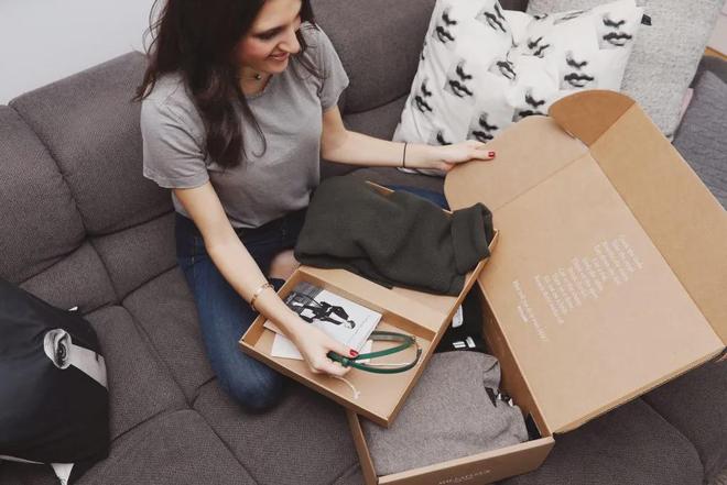 年销7000万，这家拒绝“快时尚”的女装品牌，凭什么能让职场女性集体上头？