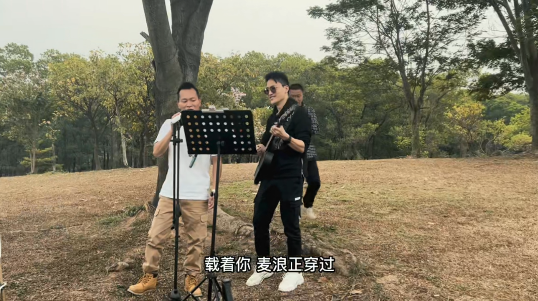 【三十而立】彤鑫CEO张何文：下沉到服装一线的跨境电商投资人