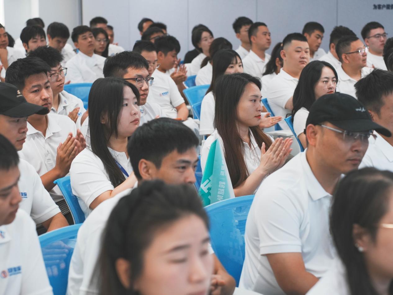 银十开局 全力冲刺｜锦联国际十月销售启动大会乘势当燃！